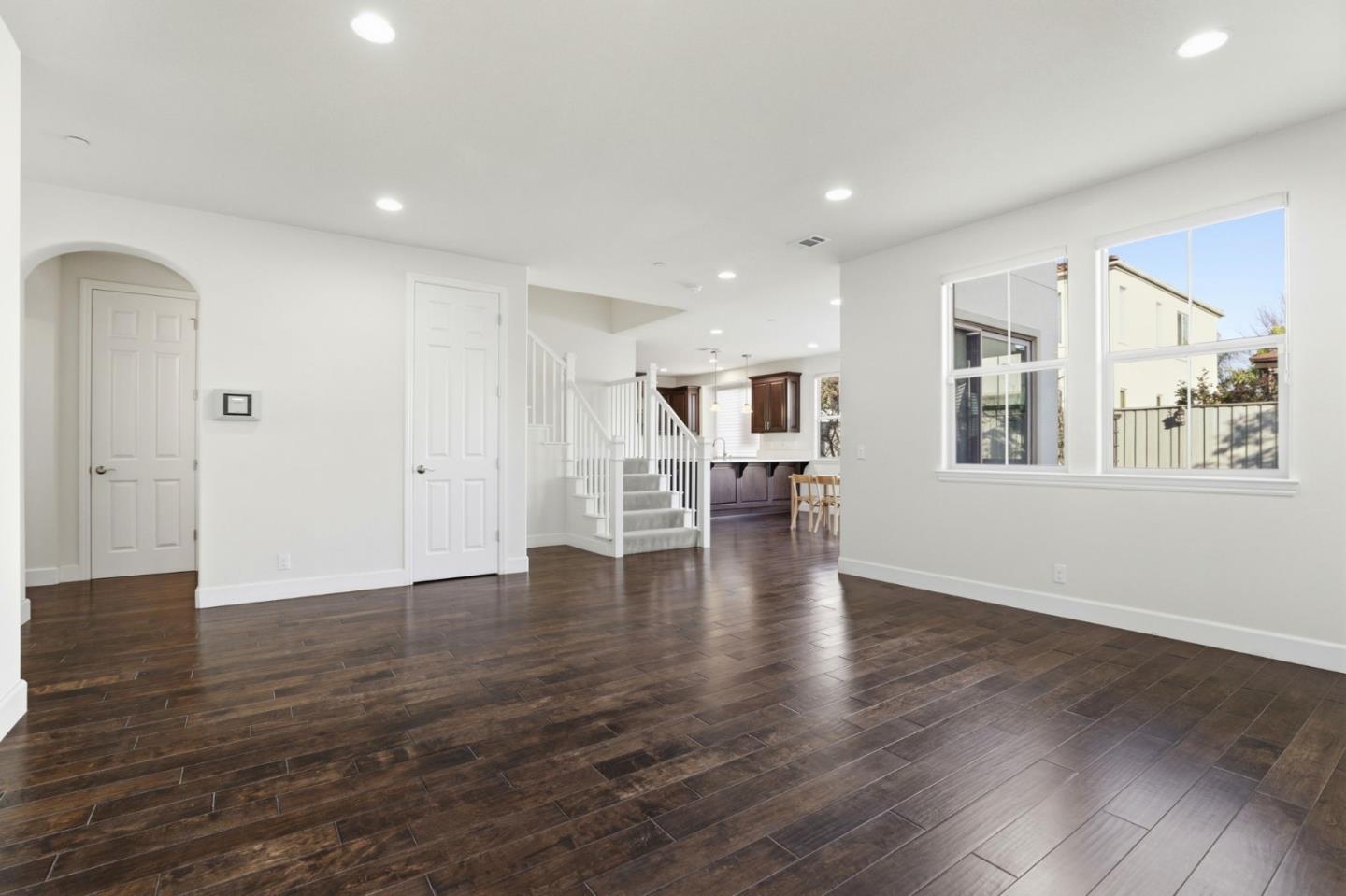 Detail Gallery Image 13 of 42 For 2582 Minuet Dr, San Jose,  CA 95131 - 4 Beds | 2/1 Baths