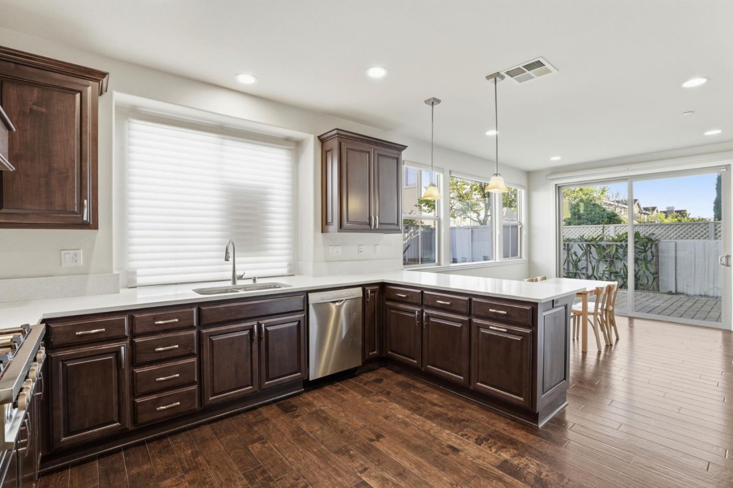 Detail Gallery Image 15 of 42 For 2582 Minuet Dr, San Jose,  CA 95131 - 4 Beds | 2/1 Baths