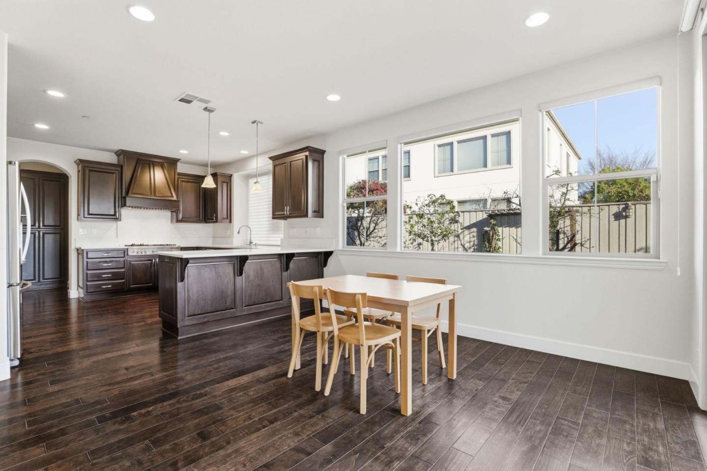 Detail Gallery Image 18 of 42 For 2582 Minuet Dr, San Jose,  CA 95131 - 4 Beds | 2/1 Baths