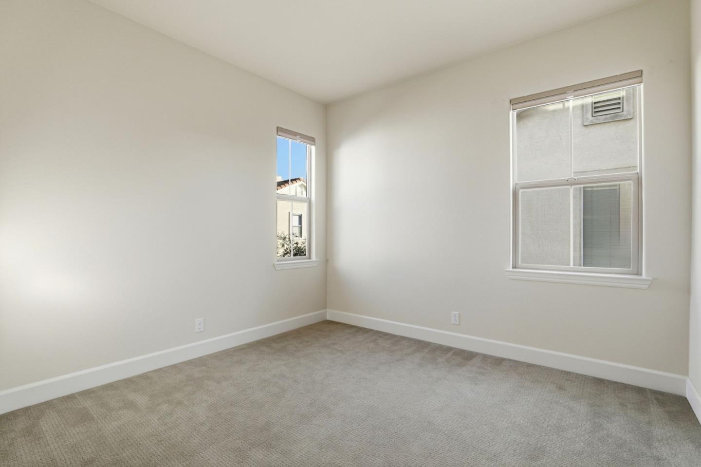 Detail Gallery Image 21 of 42 For 2582 Minuet Dr, San Jose,  CA 95131 - 4 Beds | 2/1 Baths