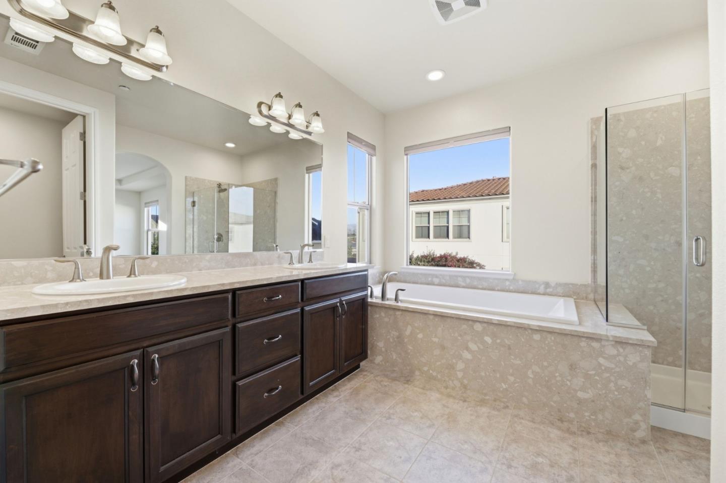 Detail Gallery Image 32 of 42 For 2582 Minuet Dr, San Jose,  CA 95131 - 4 Beds | 2/1 Baths