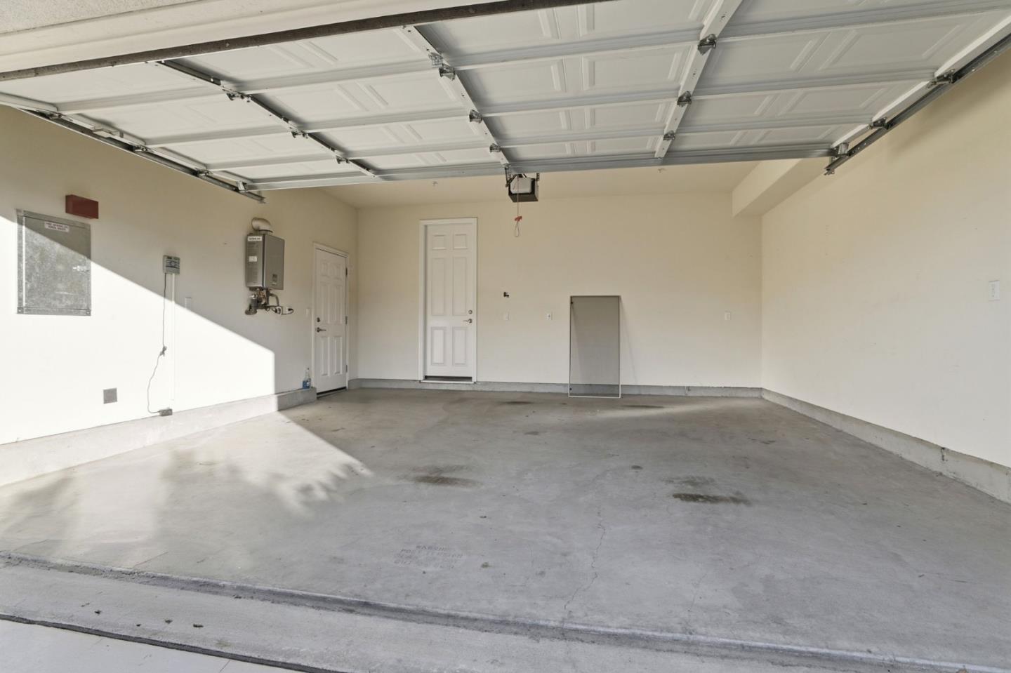 Detail Gallery Image 38 of 42 For 2582 Minuet Dr, San Jose,  CA 95131 - 4 Beds | 2/1 Baths