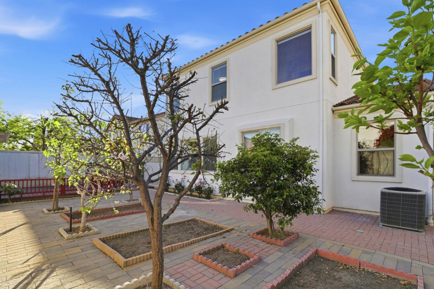 Detail Gallery Image 41 of 42 For 2582 Minuet Dr, San Jose,  CA 95131 - 4 Beds | 2/1 Baths