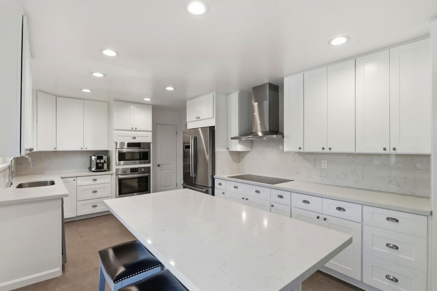 Detail Gallery Image 10 of 62 For 1370 Hillcrest Ct, San Jose,  CA 95120 - 4 Beds | 2/1 Baths