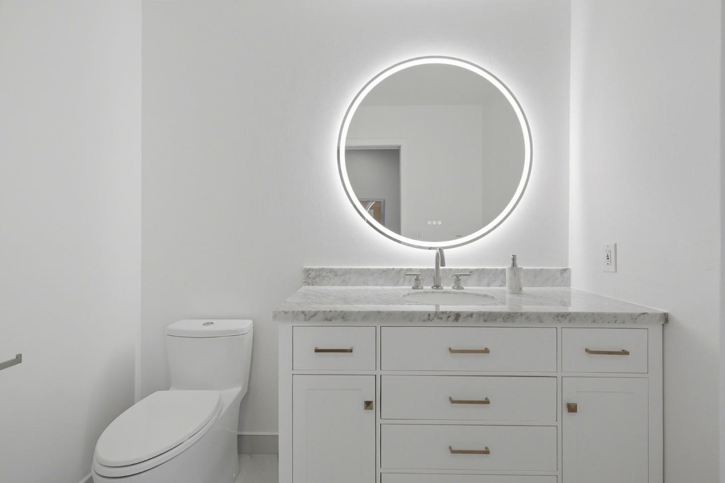 Detail Gallery Image 38 of 62 For 1370 Hillcrest Ct, San Jose,  CA 95120 - 4 Beds | 2/1 Baths