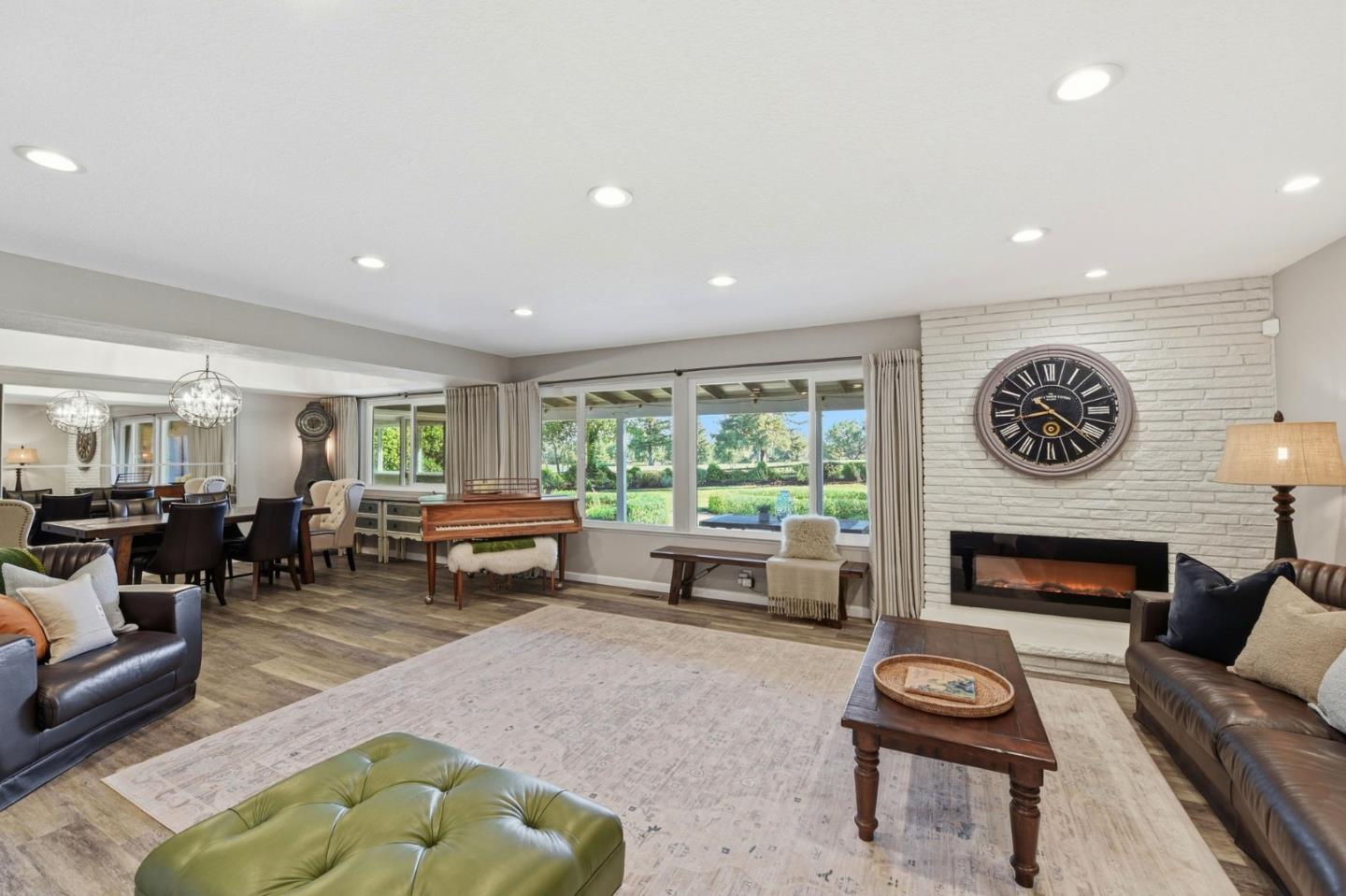 Detail Gallery Image 5 of 62 For 1370 Hillcrest Ct, San Jose,  CA 95120 - 4 Beds | 2/1 Baths