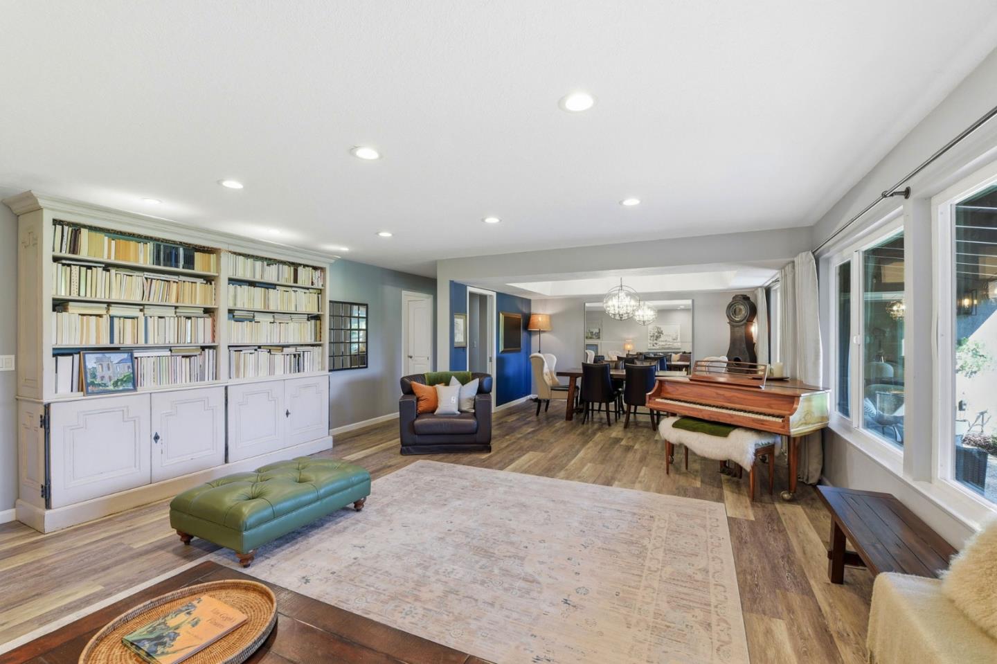 Detail Gallery Image 7 of 62 For 1370 Hillcrest Ct, San Jose,  CA 95120 - 4 Beds | 2/1 Baths