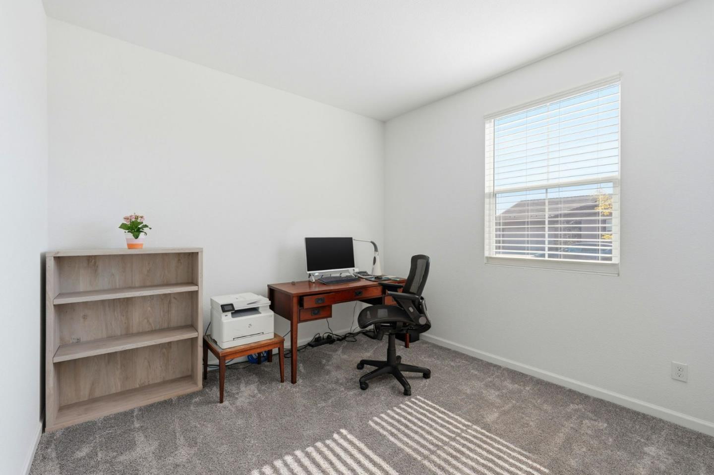 Detail Gallery Image 12 of 27 For 667 Pleasant Dr, Lathrop,  CA 95330 - 3 Beds | 2 Baths