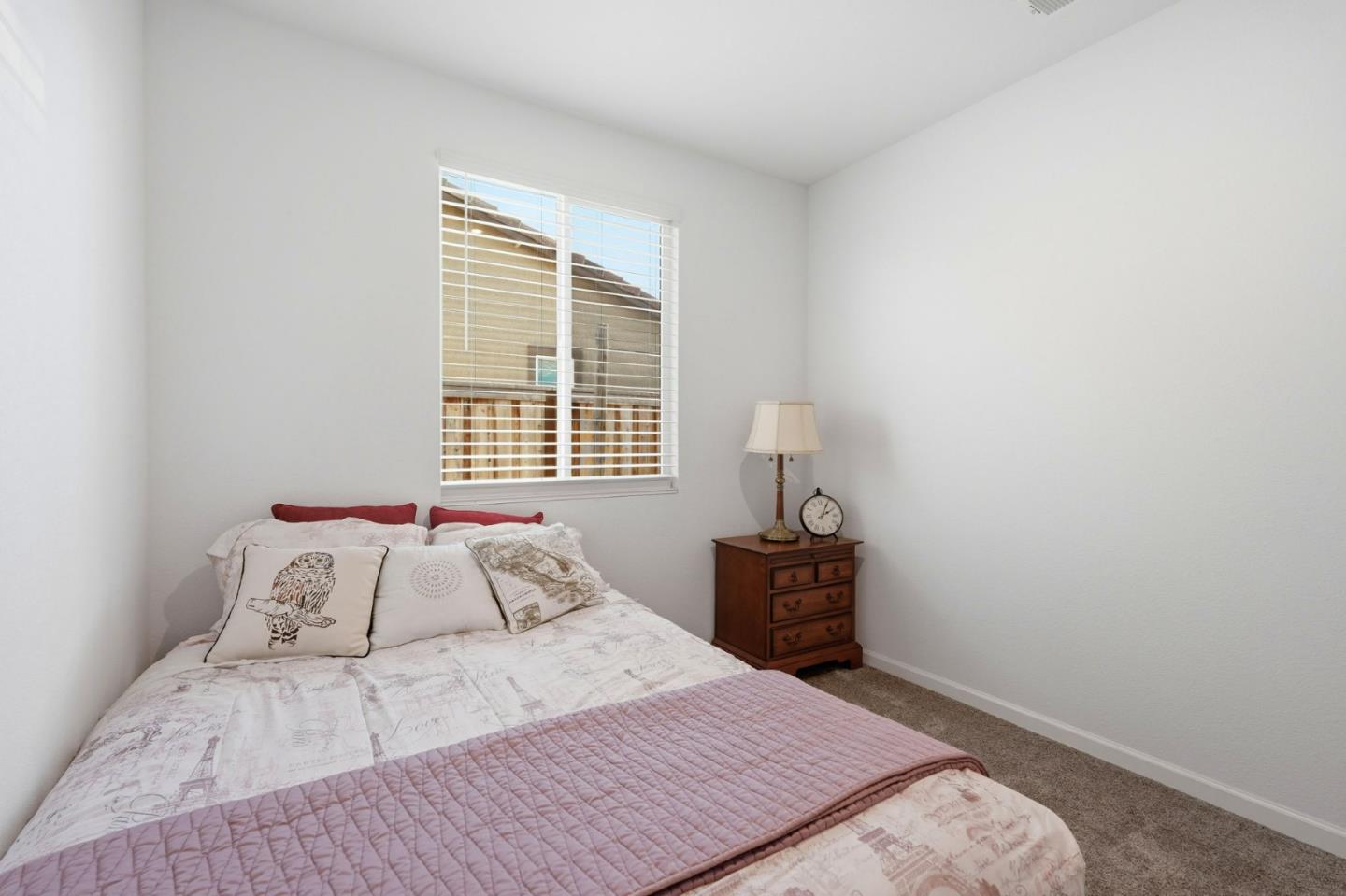 Detail Gallery Image 15 of 27 For 667 Pleasant Dr, Lathrop,  CA 95330 - 3 Beds | 2 Baths