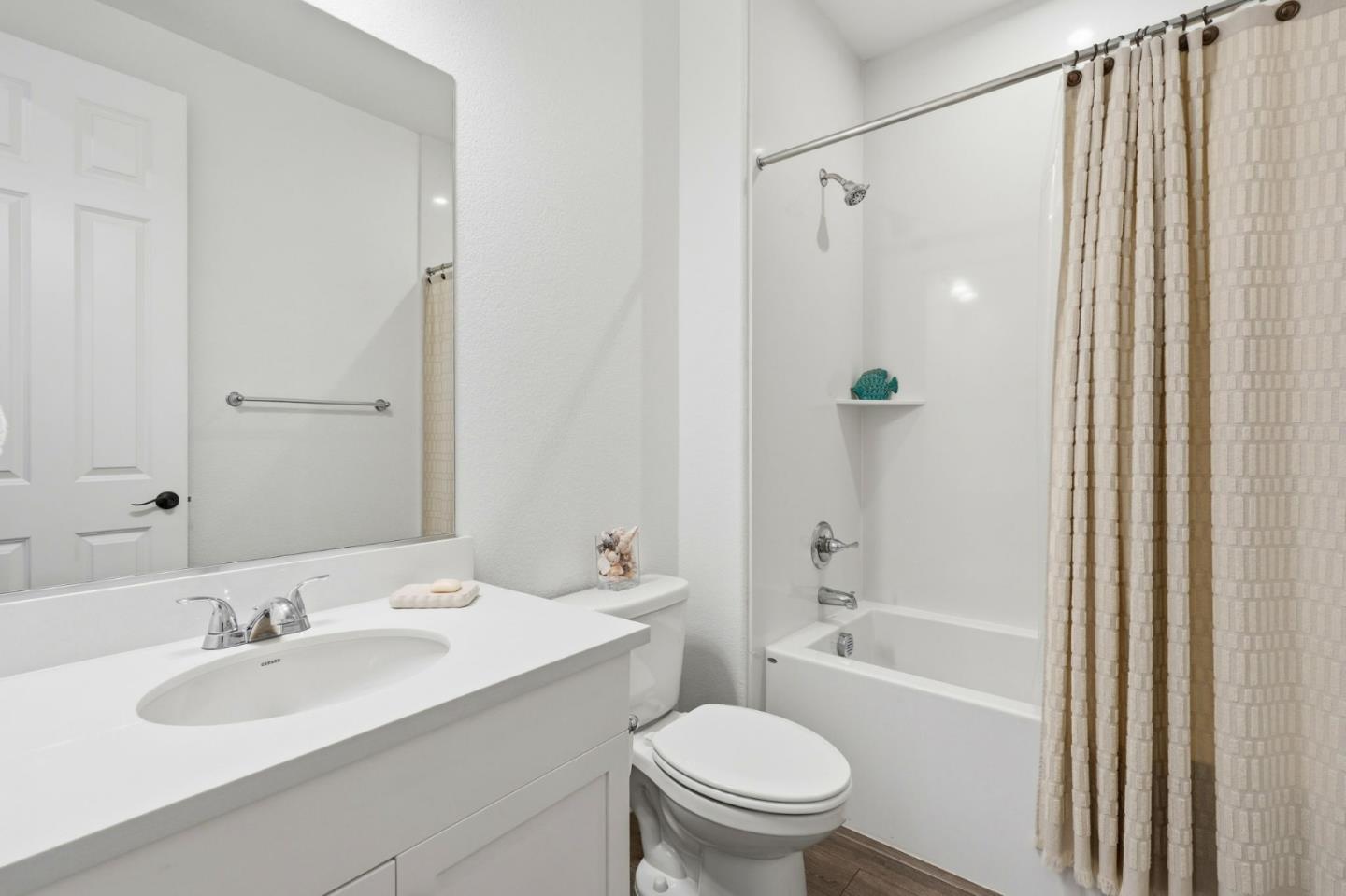 Detail Gallery Image 19 of 27 For 667 Pleasant Dr, Lathrop,  CA 95330 - 3 Beds | 2 Baths