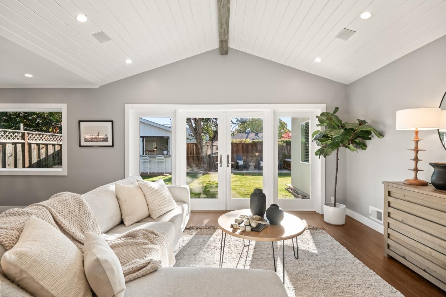 Detail Gallery Image 13 of 48 For 3944 Regan Dr, San Mateo,  CA 94403 - 3 Beds | 2 Baths