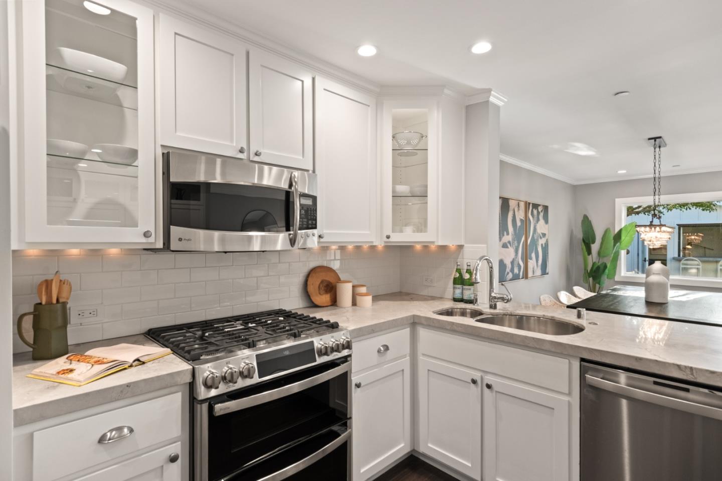 Detail Gallery Image 20 of 48 For 3944 Regan Dr, San Mateo,  CA 94403 - 3 Beds | 2 Baths