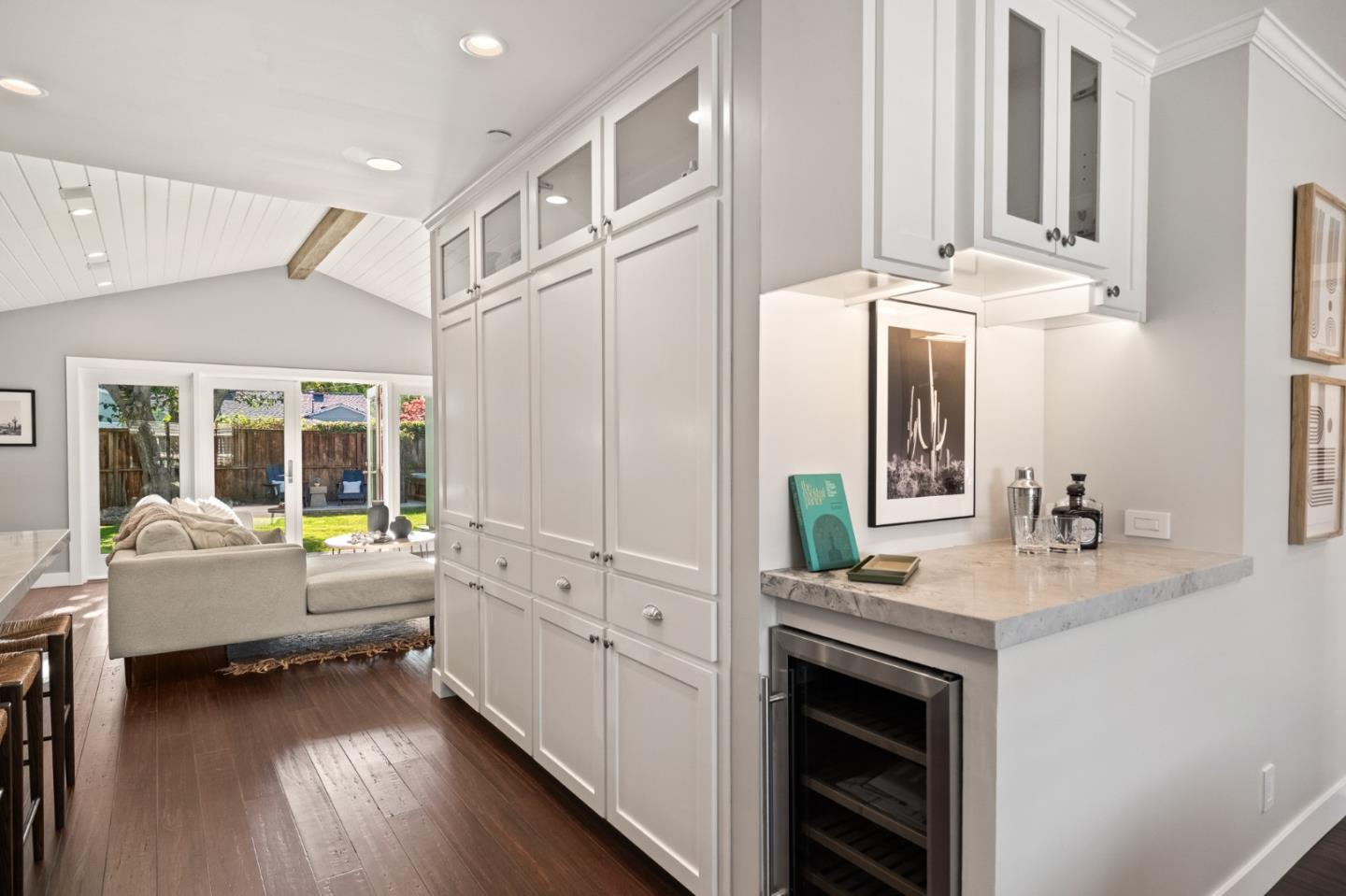 Detail Gallery Image 8 of 48 For 3944 Regan Dr, San Mateo,  CA 94403 - 3 Beds | 2 Baths