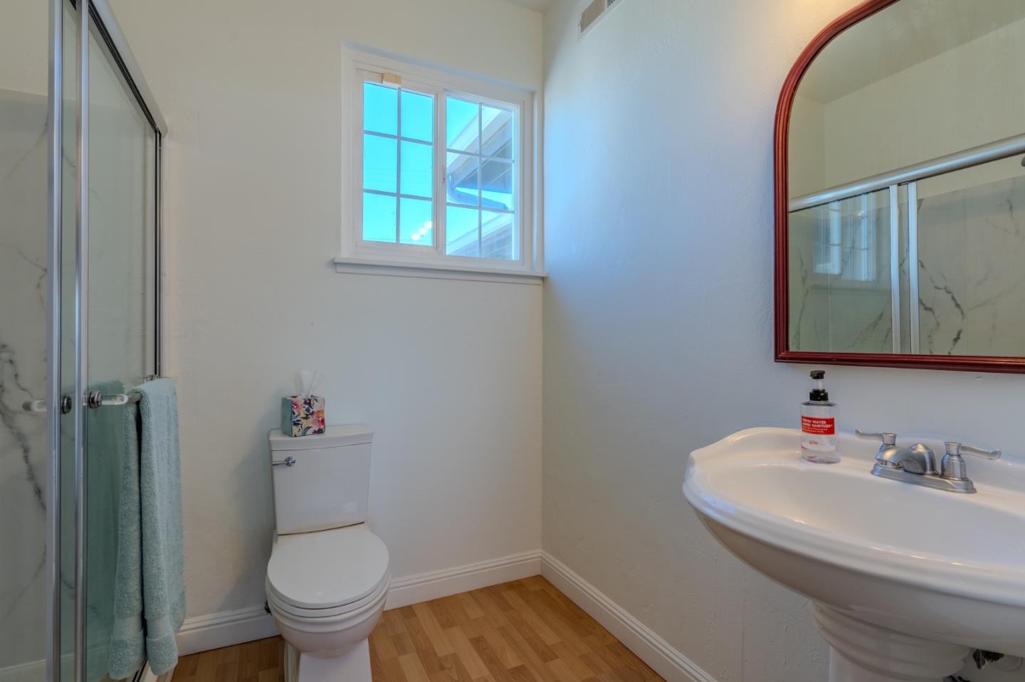 Detail Gallery Image 15 of 53 For 244 Shoreview Ave, Pacifica,  CA 94044 - 3 Beds | 3 Baths