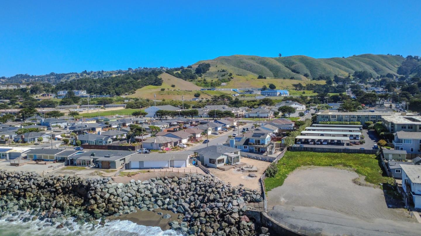 Detail Gallery Image 50 of 53 For 244 Shoreview Ave, Pacifica,  CA 94044 - 3 Beds | 3 Baths