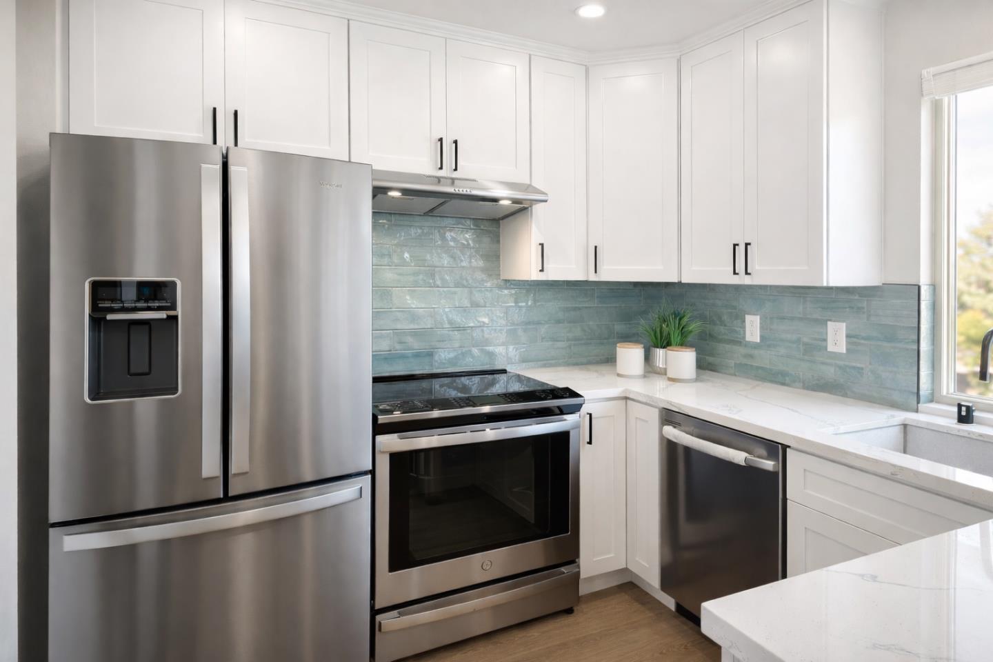 Detail Gallery Image 10 of 30 For 27799 Del Norte Ct, Hayward,  CA 94545 - 3 Beds | 1/1 Baths