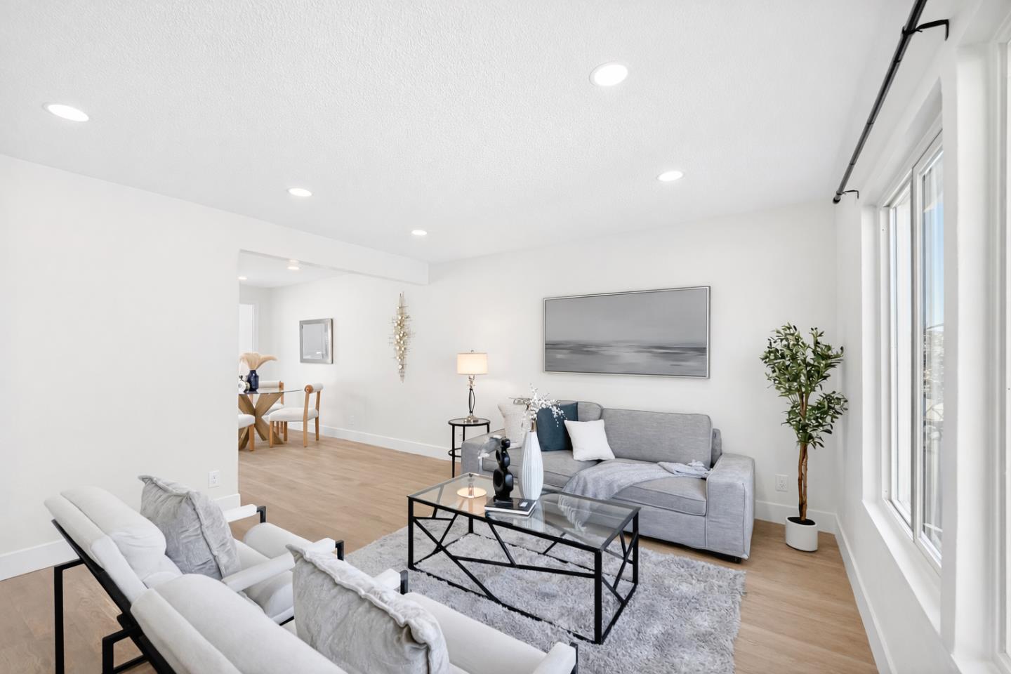 Detail Gallery Image 3 of 30 For 27799 Del Norte Ct, Hayward,  CA 94545 - 3 Beds | 1/1 Baths