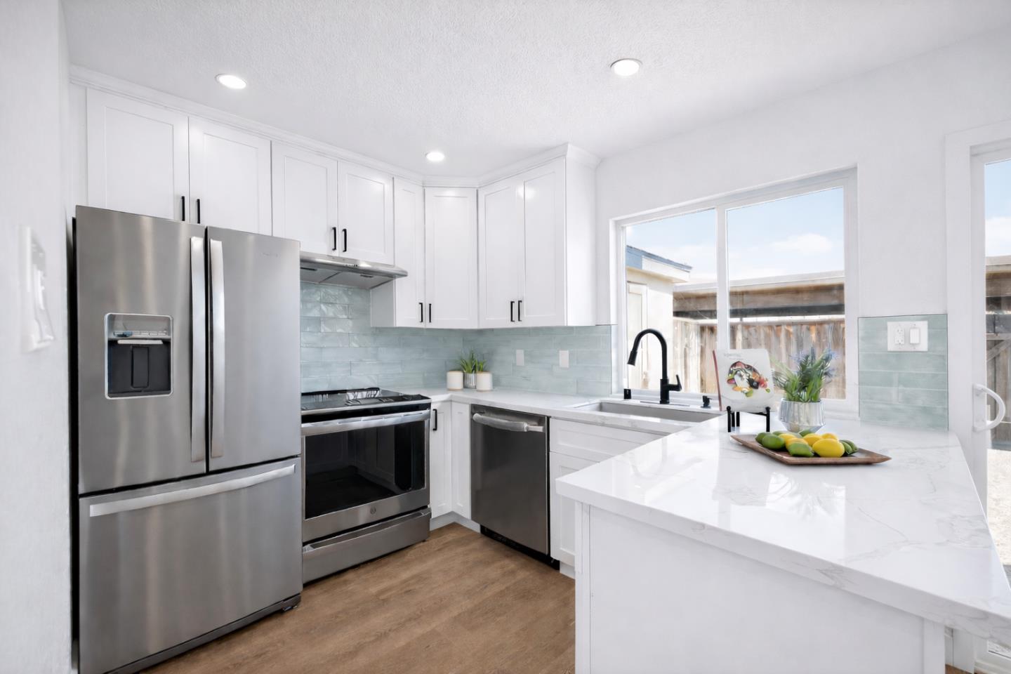 Detail Gallery Image 9 of 30 For 27799 Del Norte Ct, Hayward,  CA 94545 - 3 Beds | 1/1 Baths