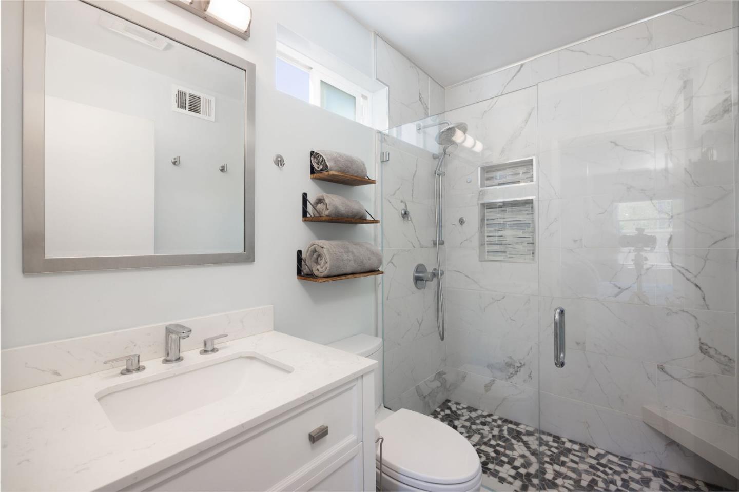 Detail Gallery Image 22 of 48 For 839 Sonora Ave, El Granada,  CA 94018 - 3 Beds | 2/1 Baths