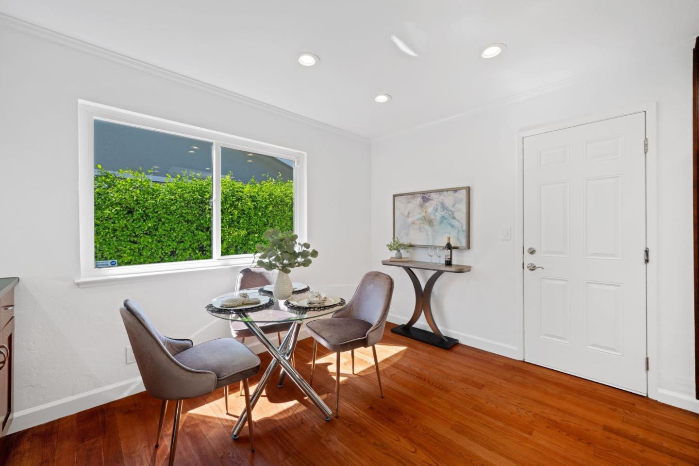 Detail Gallery Image 13 of 41 For 1096 Del Cambre Dr, San Jose,  CA 95129 - 4 Beds | 2 Baths