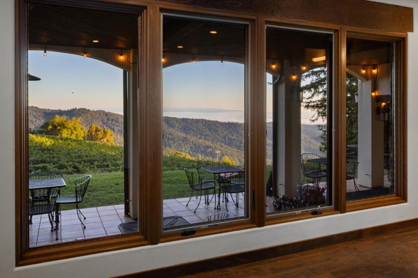 Detail Gallery Image 14 of 22 For 25200 Loma Prieta Ave, Los Gatos,  CA 95033 - 4 Beds | 3 Baths