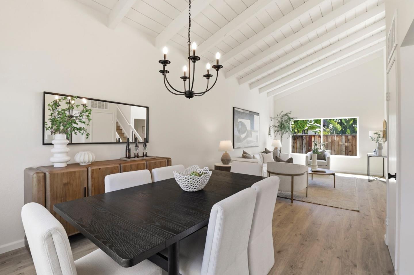 Detail Gallery Image 12 of 58 For 1368 Goldenlake Rd, San Jose,  CA 95131 - 4 Beds | 2/1 Baths