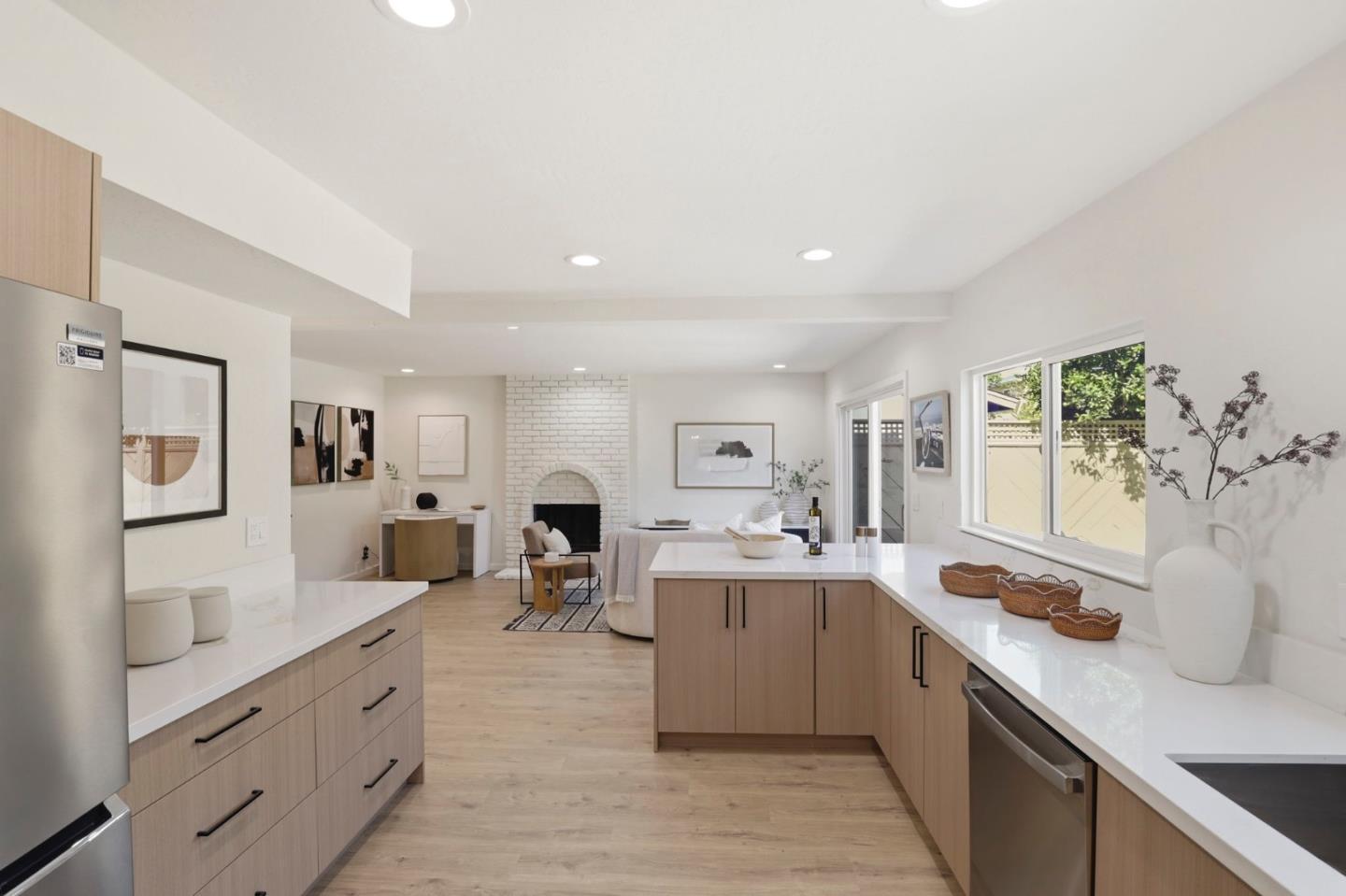 Detail Gallery Image 14 of 58 For 1368 Goldenlake Rd, San Jose,  CA 95131 - 4 Beds | 2/1 Baths