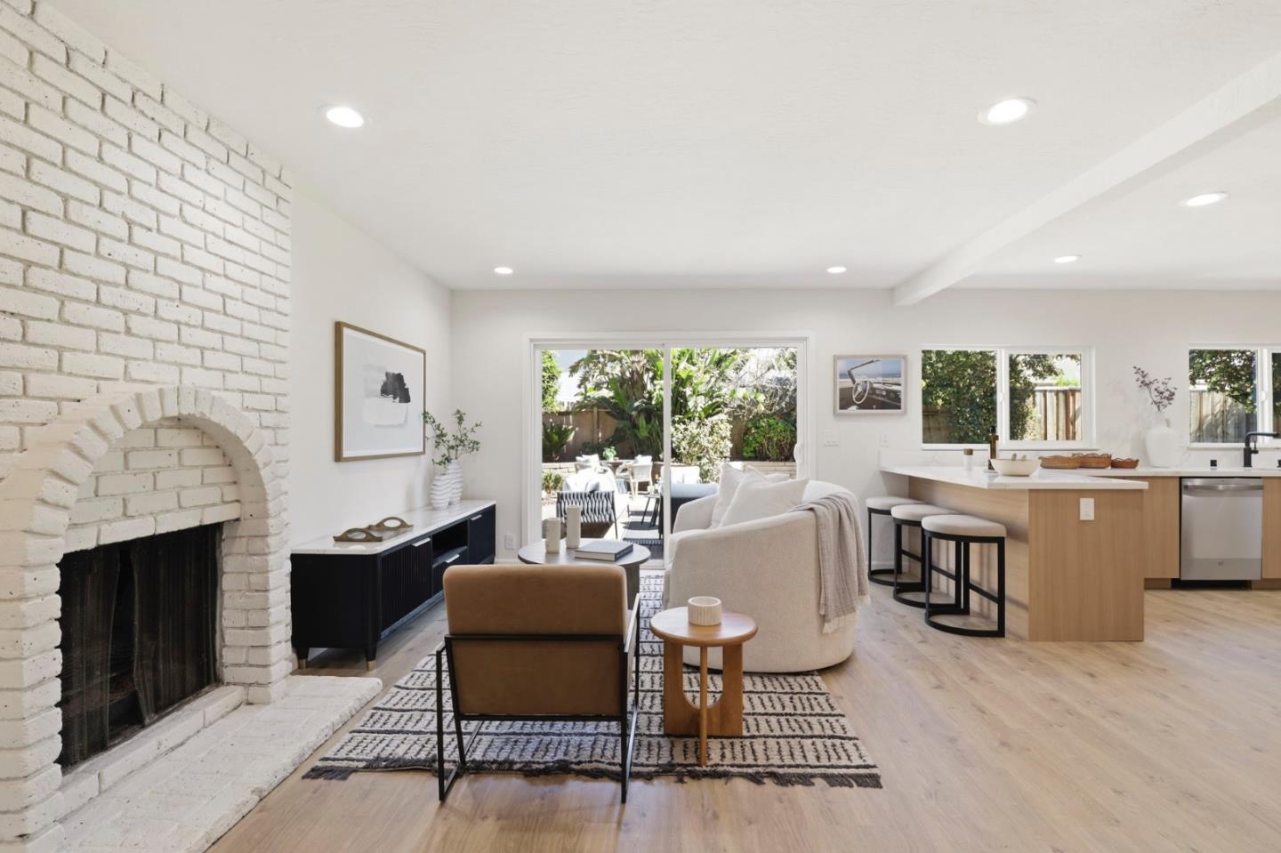 Detail Gallery Image 22 of 58 For 1368 Goldenlake Rd, San Jose,  CA 95131 - 4 Beds | 2/1 Baths