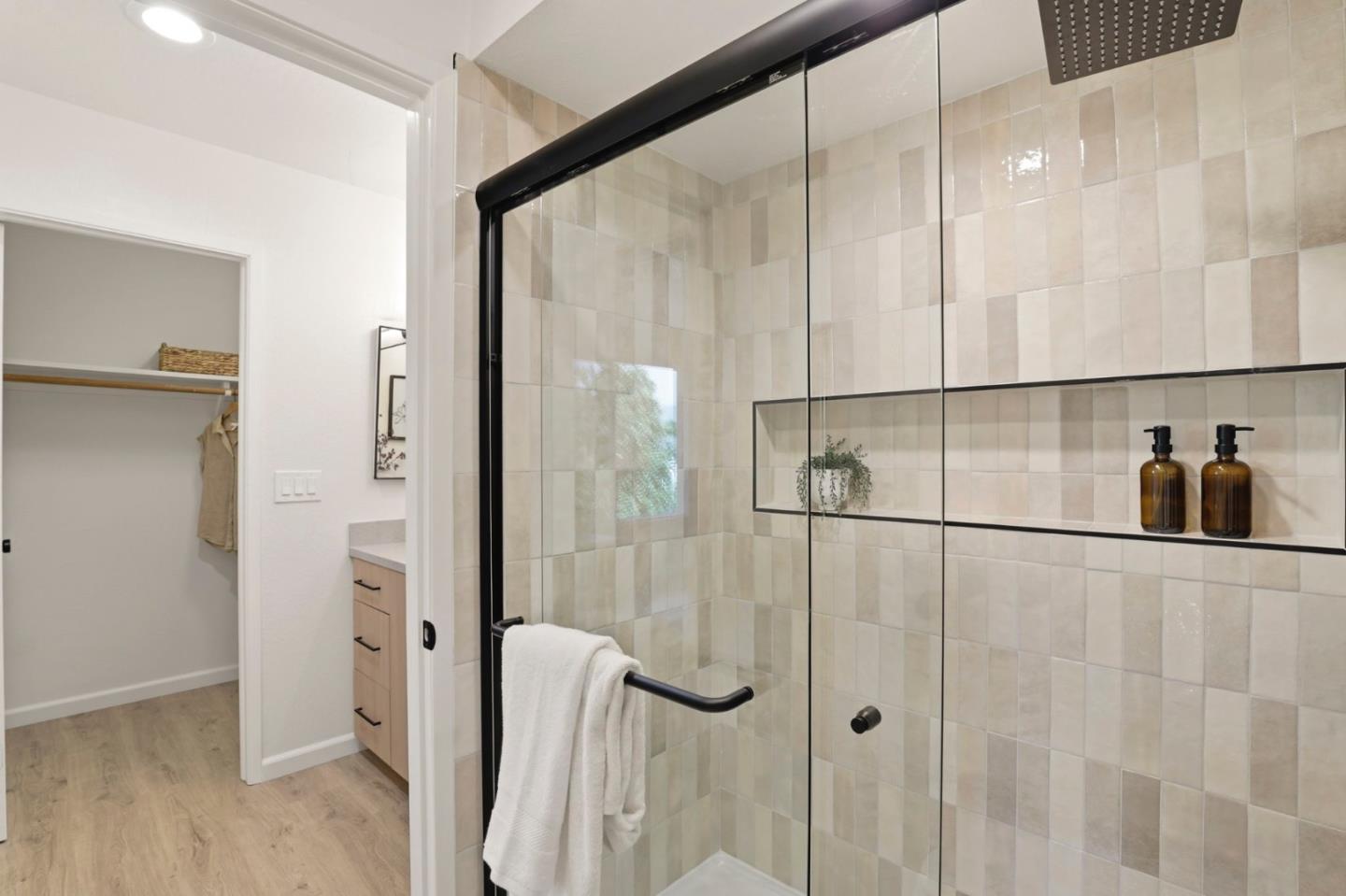 Detail Gallery Image 29 of 58 For 1368 Goldenlake Rd, San Jose,  CA 95131 - 4 Beds | 2/1 Baths