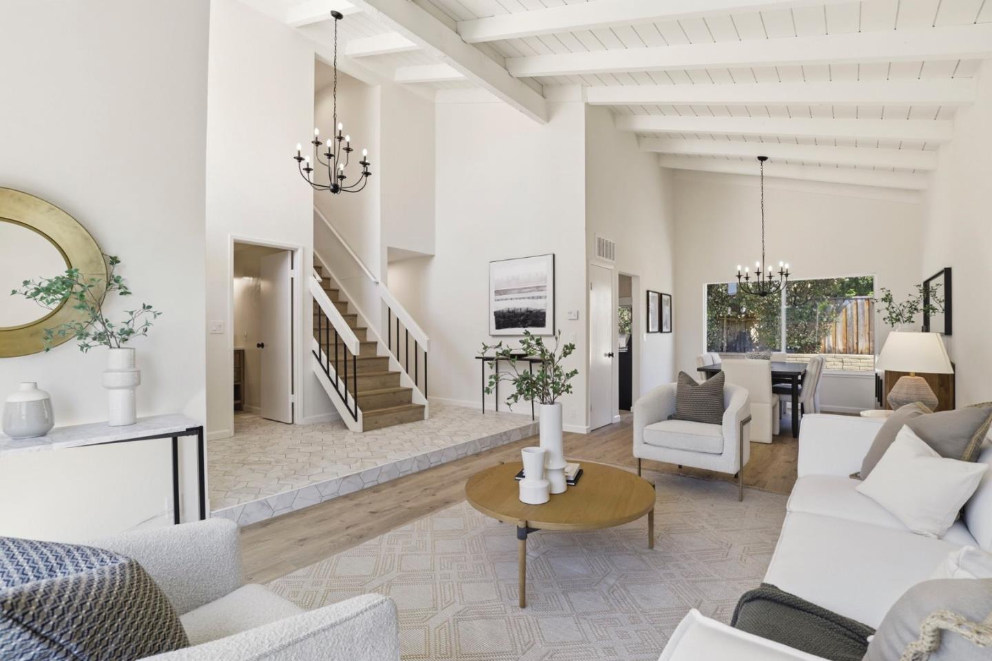 Detail Gallery Image 8 of 58 For 1368 Goldenlake Rd, San Jose,  CA 95131 - 4 Beds | 2/1 Baths