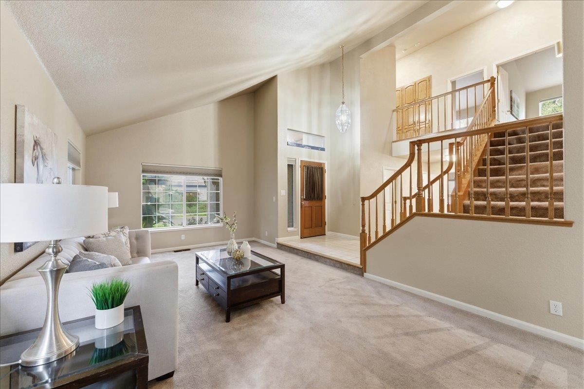 Detail Gallery Image 4 of 34 For 3426 Glen Ellen Dr, Fairfield,  CA 94534 - 5 Beds | 3 Baths