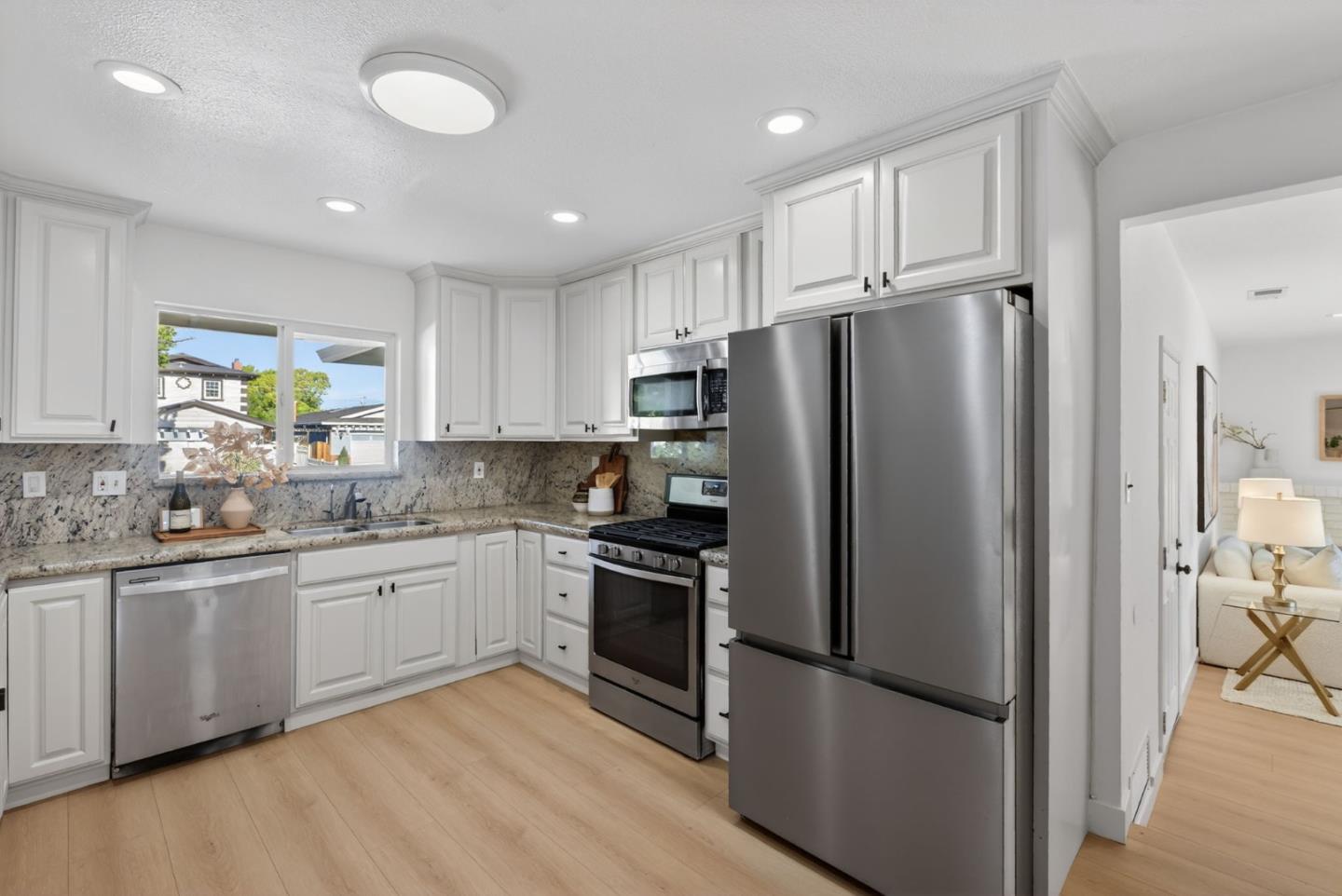 Detail Gallery Image 9 of 39 For 5533 Purdue Pl, San Jose,  CA 95118 - 4 Beds | 2 Baths