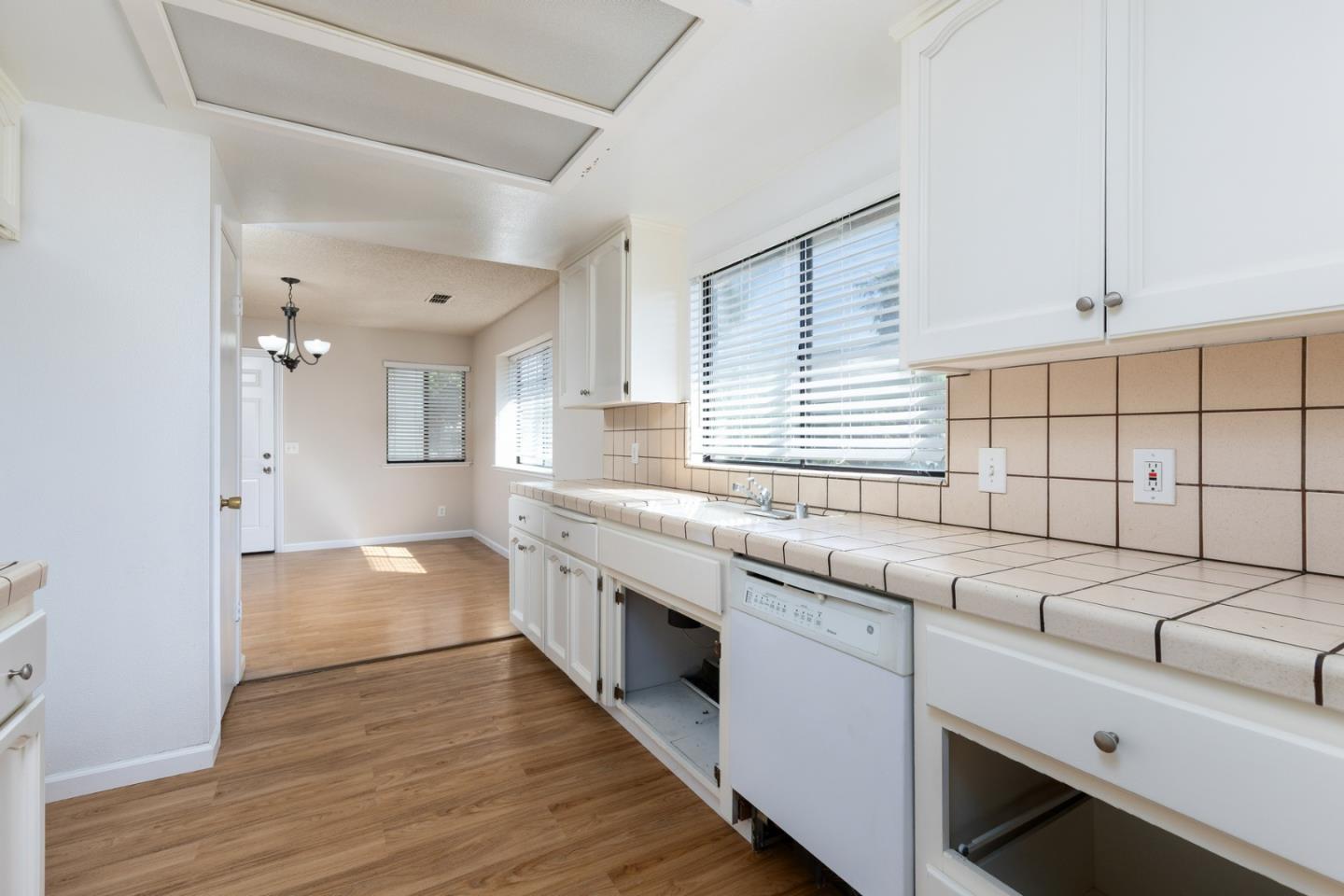 Detail Gallery Image 33 of 56 For 377 W Alluvial Ave, Pinedale,  CA 93650 - 3 Beds | 2 Baths