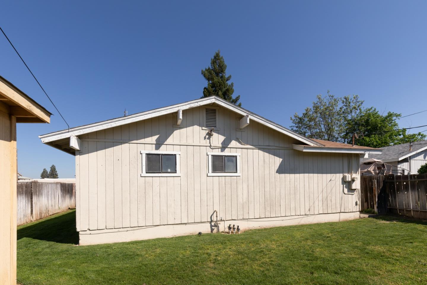 Detail Gallery Image 51 of 56 For 377 W Alluvial Ave, Pinedale,  CA 93650 - 3 Beds | 2 Baths