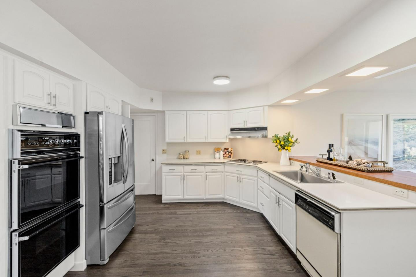 Detail Gallery Image 9 of 46 For 341 Sylvan Ave, San Mateo,  CA 94403 - 3 Beds | 2/1 Baths