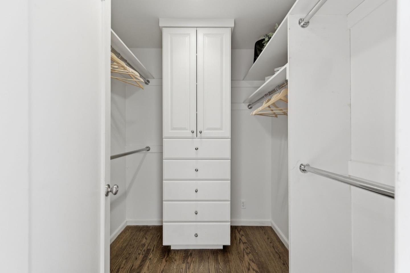 Detail Gallery Image 24 of 33 For 419 Hill Way, San Carlos,  CA 94070 - 4 Beds | 3 Baths