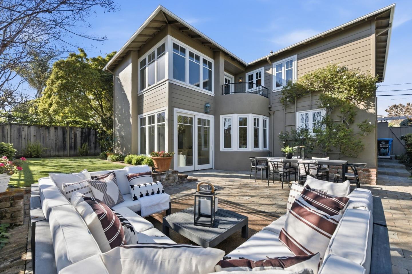 Detail Gallery Image 25 of 33 For 419 Hill Way, San Carlos,  CA 94070 - 4 Beds | 3 Baths