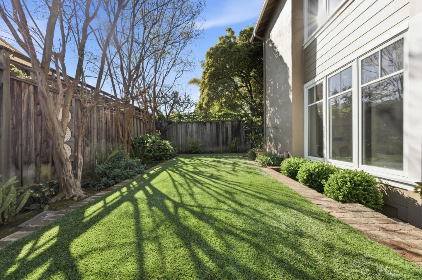 Detail Gallery Image 28 of 33 For 419 Hill Way, San Carlos,  CA 94070 - 4 Beds | 3 Baths