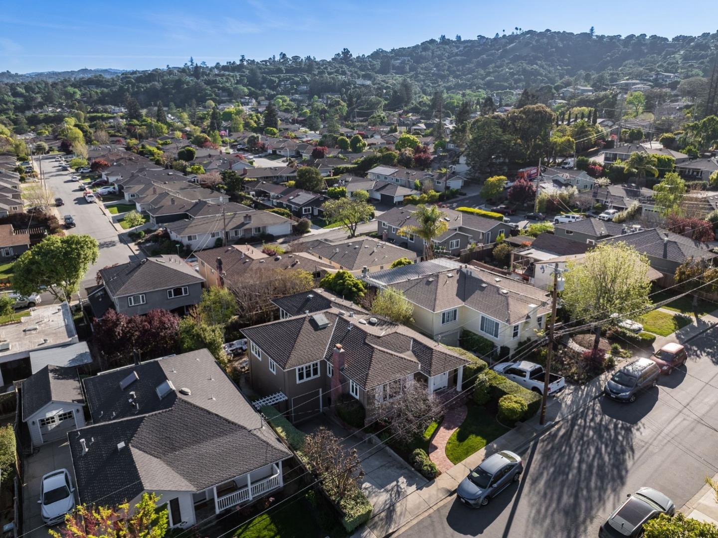 Detail Gallery Image 31 of 33 For 419 Hill Way, San Carlos,  CA 94070 - 4 Beds | 3 Baths