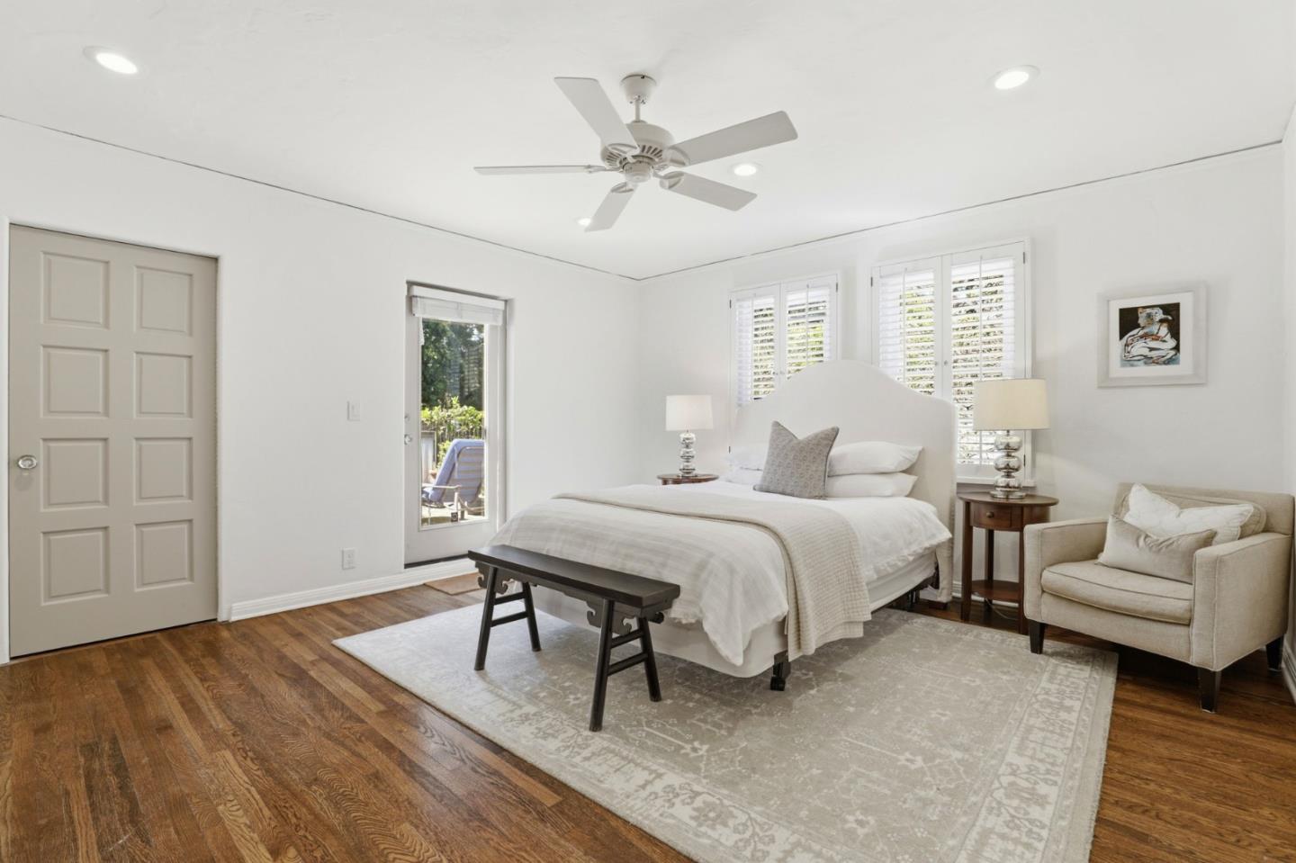 Detail Gallery Image 31 of 53 For 566 E Crescent Dr, Palo Alto,  CA 94301 - 5 Beds | 4 Baths