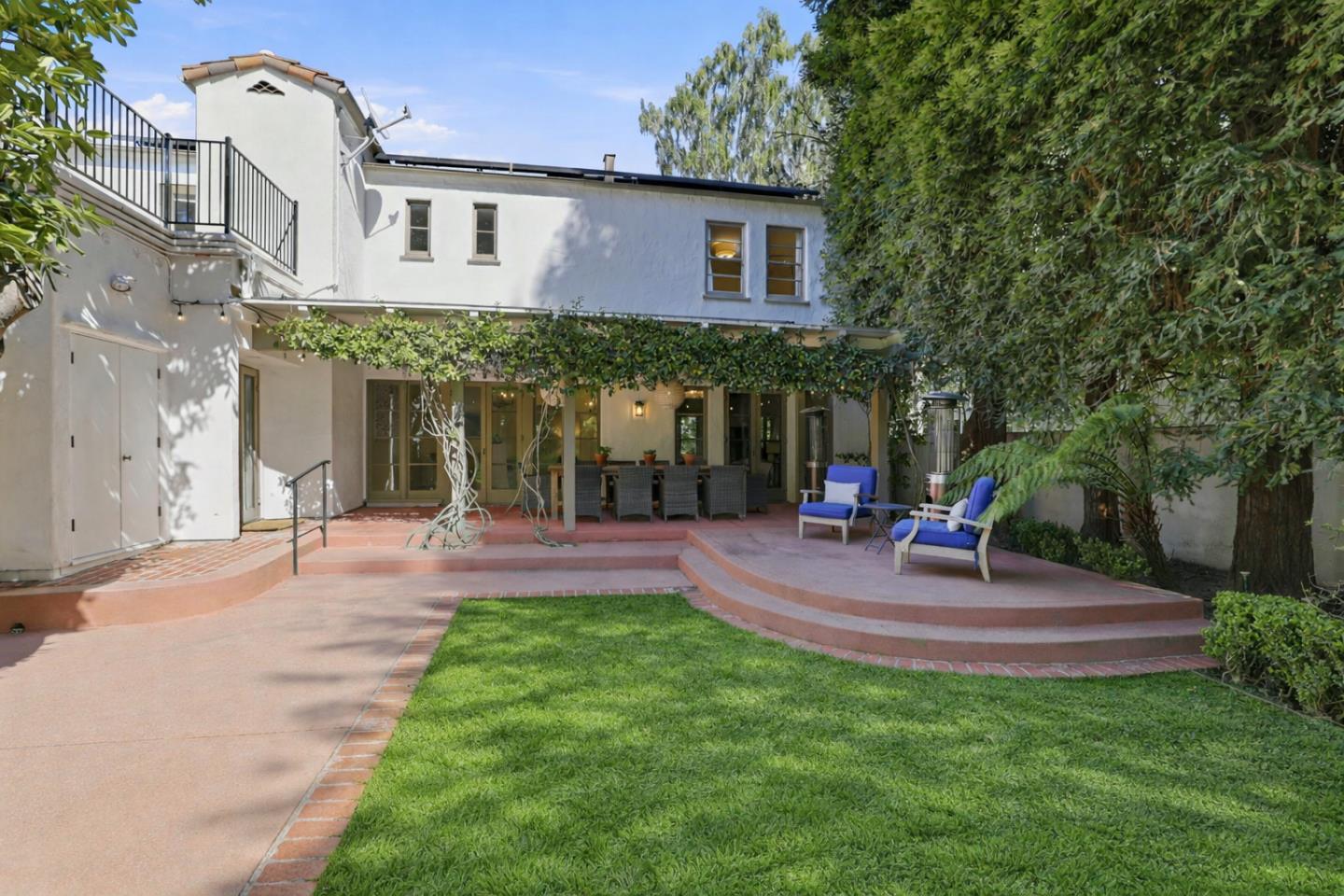 Detail Gallery Image 44 of 53 For 566 E Crescent Dr, Palo Alto,  CA 94301 - 5 Beds | 4 Baths