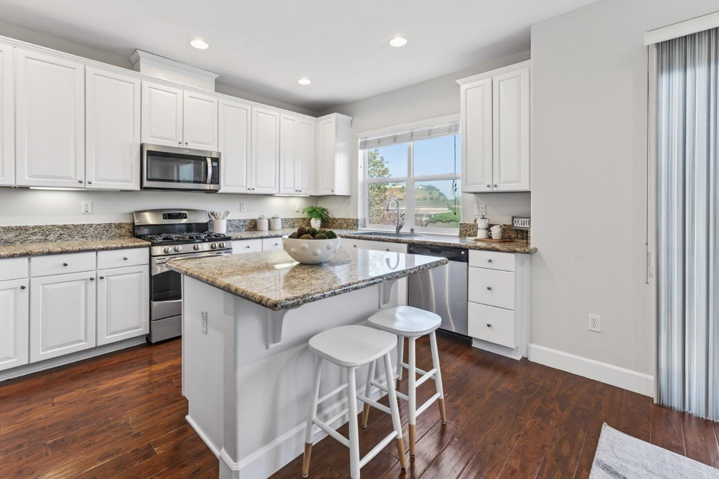 Photo #14: ML82039495 Listing: Photo #14