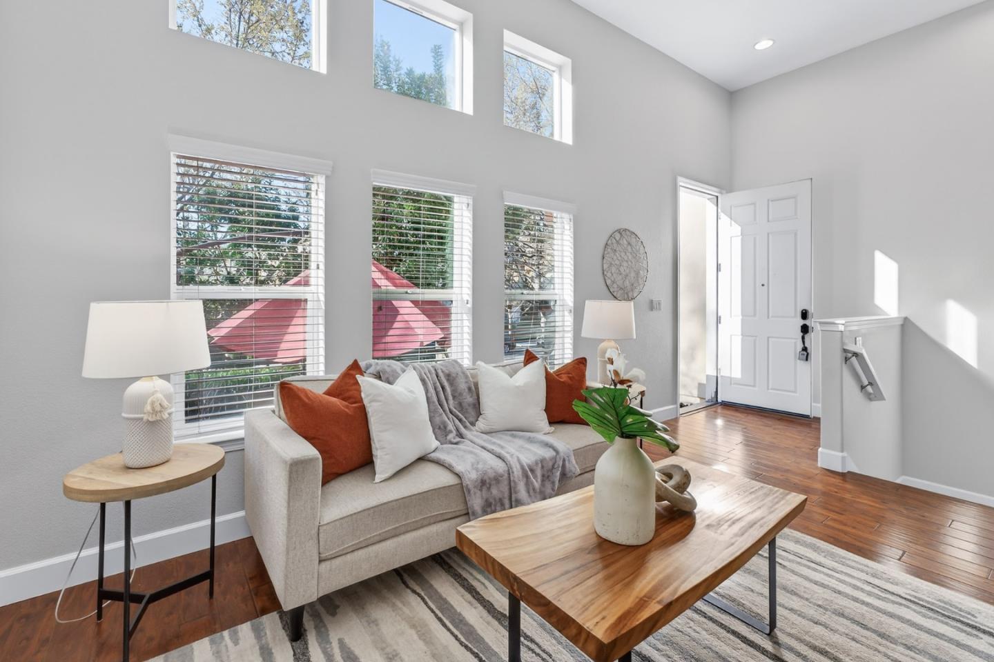 Photo #4: ML82039495 Listing: Photo #4