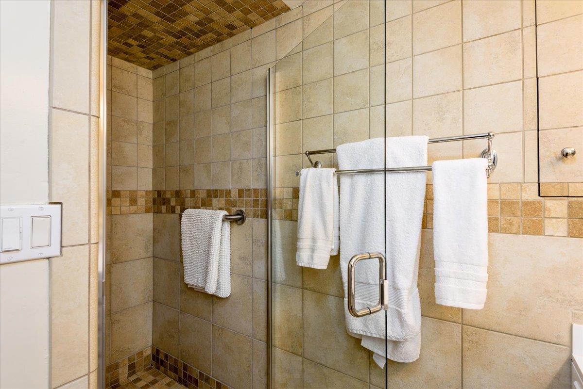 Detail Gallery Image 29 of 75 For 819 Holly Rd, Belmont,  CA 94002 - 4 Beds | 3 Baths