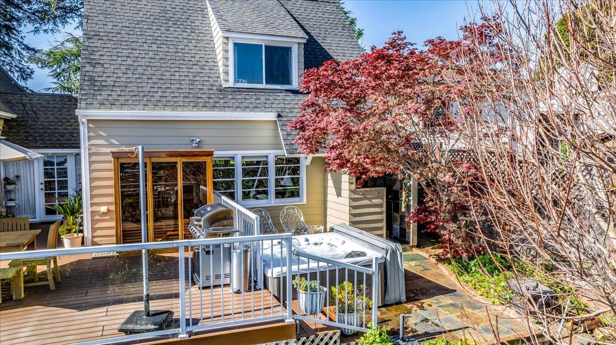 Detail Gallery Image 43 of 75 For 819 Holly Rd, Belmont,  CA 94002 - 4 Beds | 3 Baths