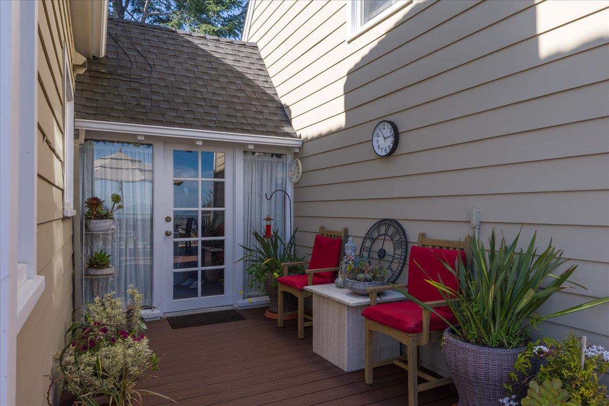 Detail Gallery Image 45 of 75 For 819 Holly Rd, Belmont,  CA 94002 - 4 Beds | 3 Baths