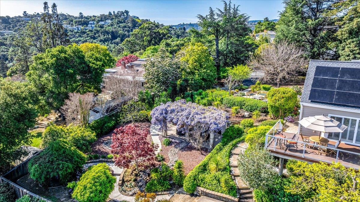 Detail Gallery Image 50 of 75 For 819 Holly Rd, Belmont,  CA 94002 - 4 Beds | 3 Baths