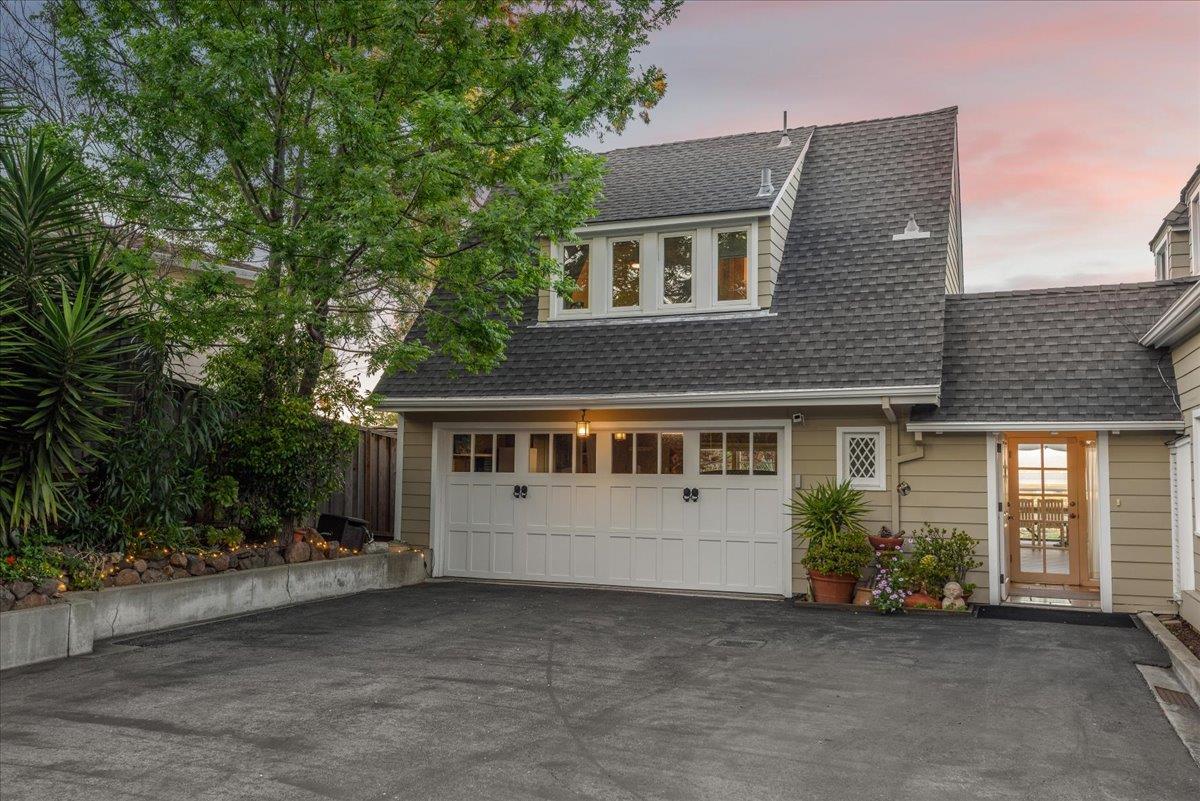 Detail Gallery Image 62 of 75 For 819 Holly Rd, Belmont,  CA 94002 - 4 Beds | 3 Baths