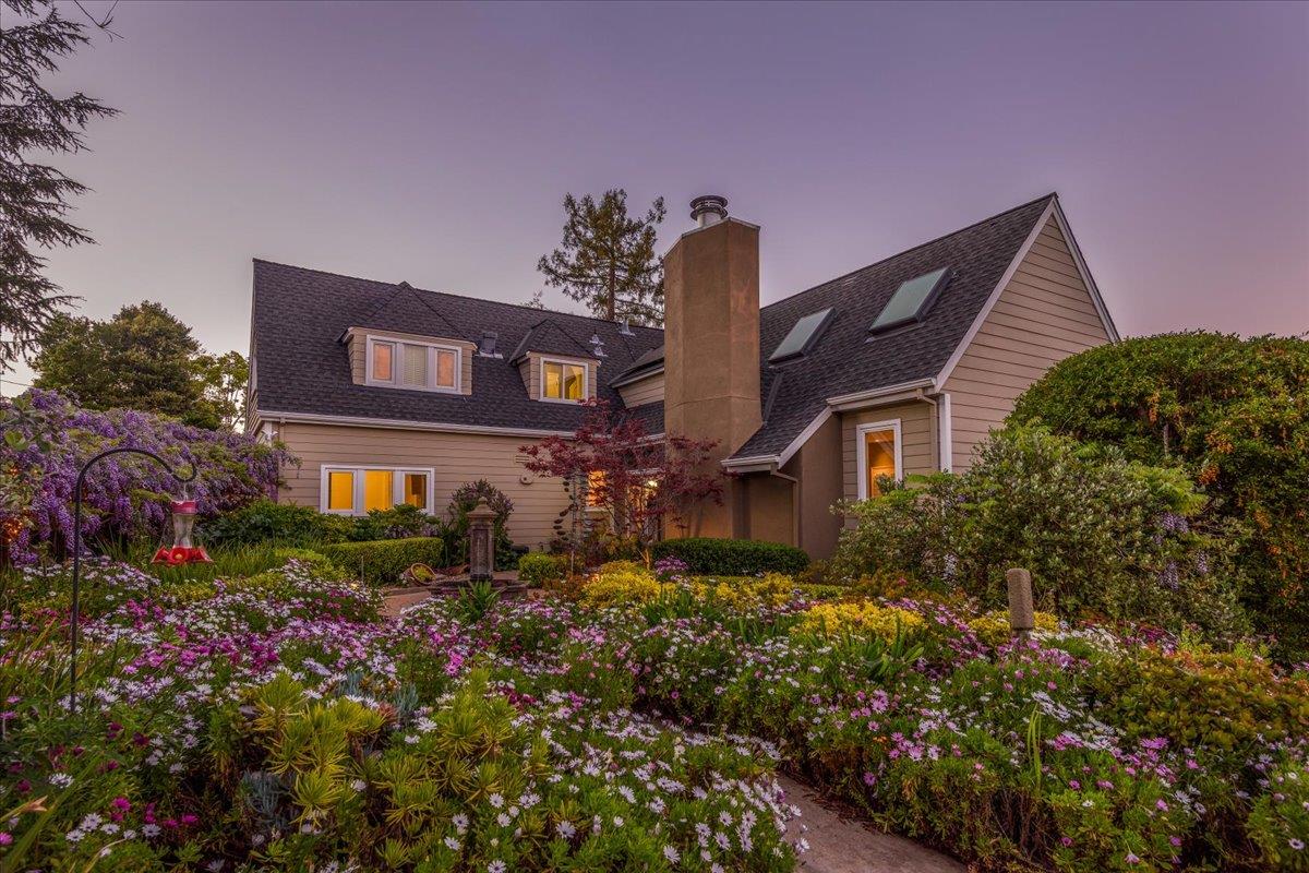 Detail Gallery Image 64 of 75 For 819 Holly Rd, Belmont,  CA 94002 - 4 Beds | 3 Baths