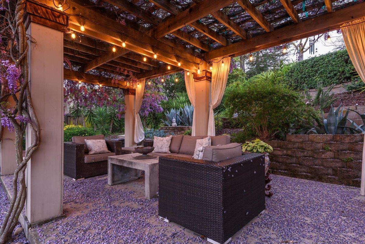 Detail Gallery Image 72 of 75 For 819 Holly Rd, Belmont,  CA 94002 - 4 Beds | 3 Baths